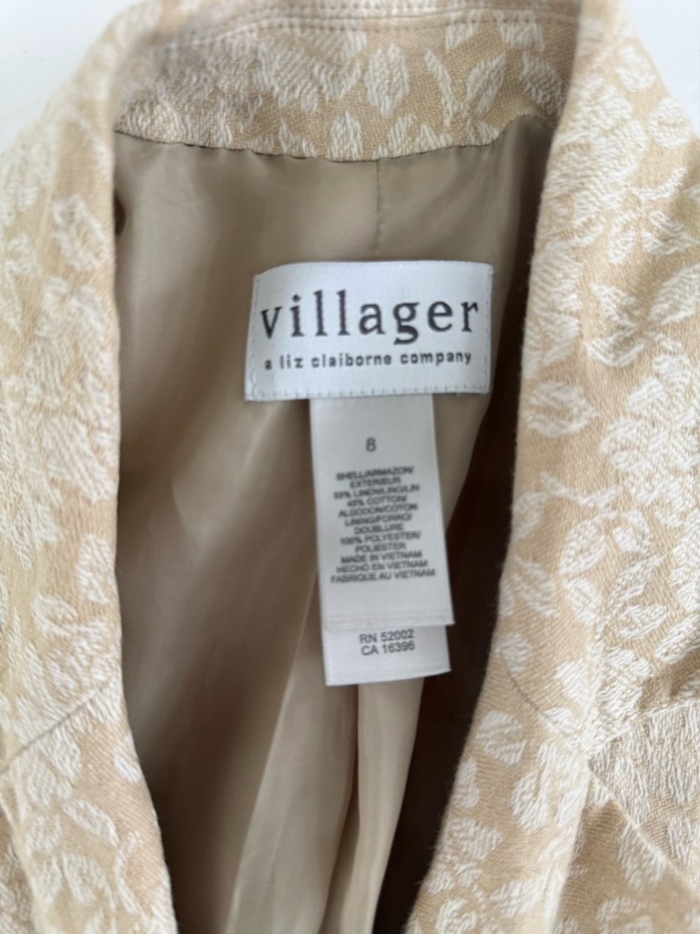 Liz Claiborne Beige Floral Jacquard Skirt Suit - Picture 6 of 11